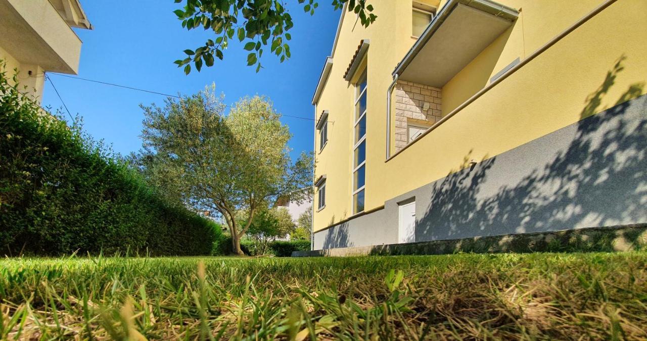TJ Apartment 1 Zadar Bagian luar foto