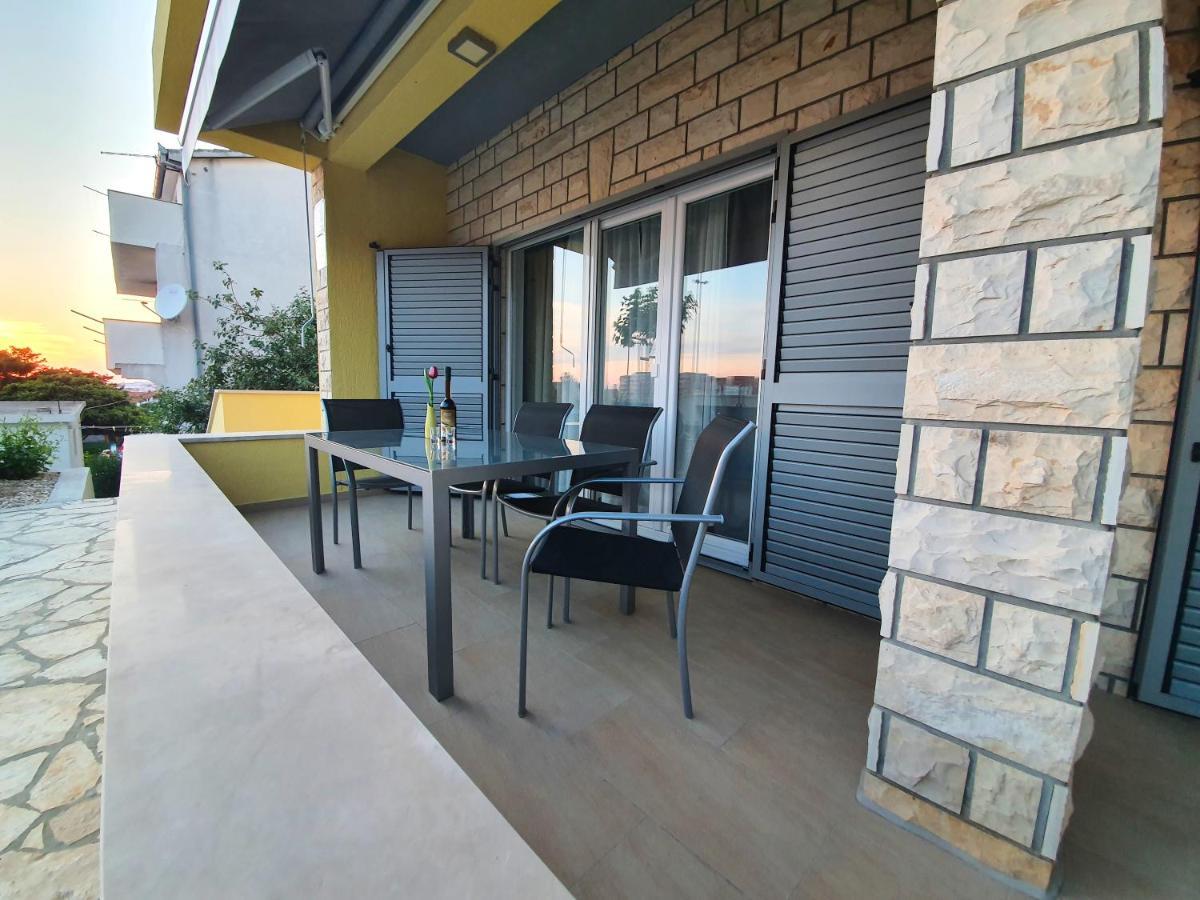 TJ Apartment 1 Zadar Bagian luar foto