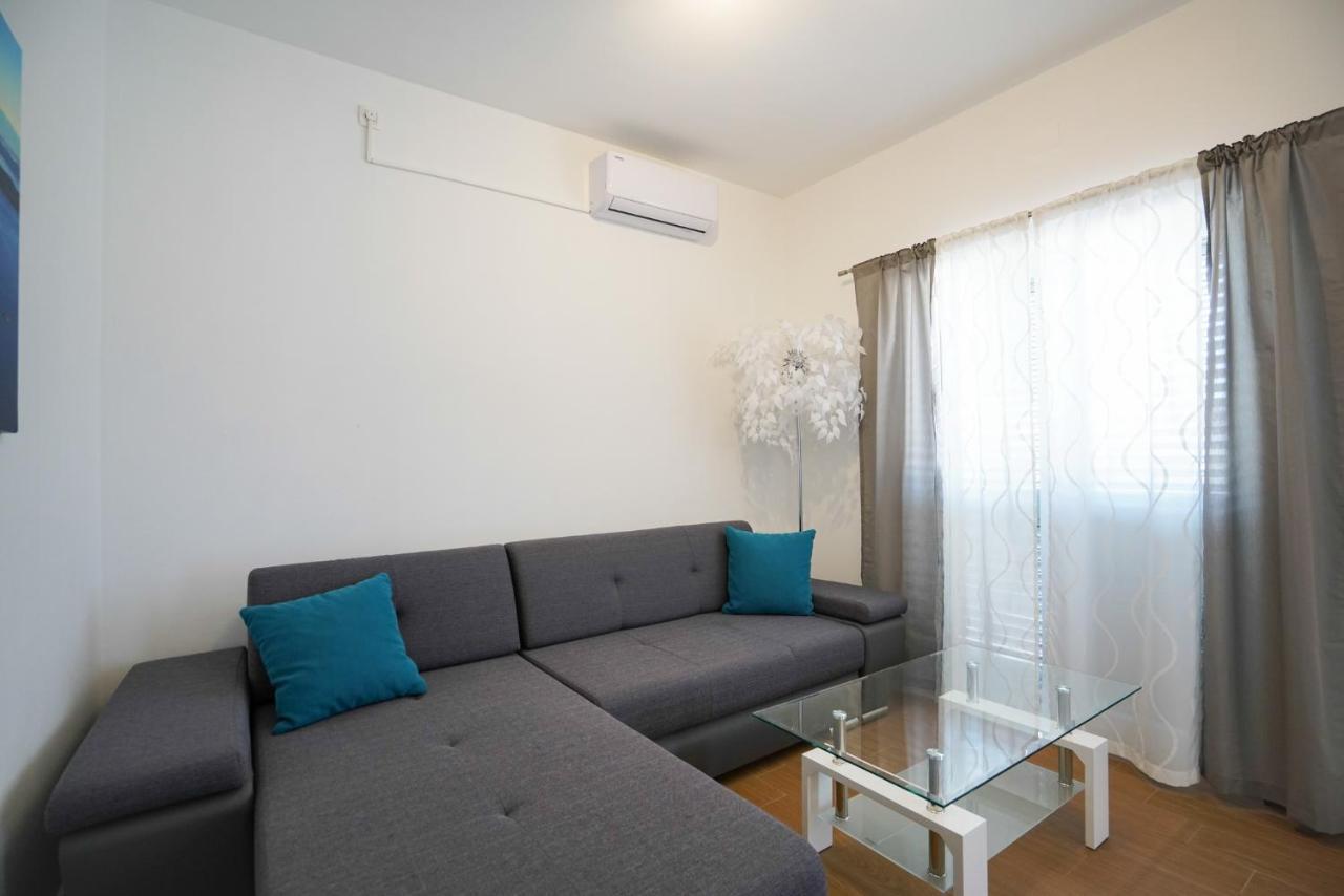 TJ Apartment 1 Zadar Bagian luar foto